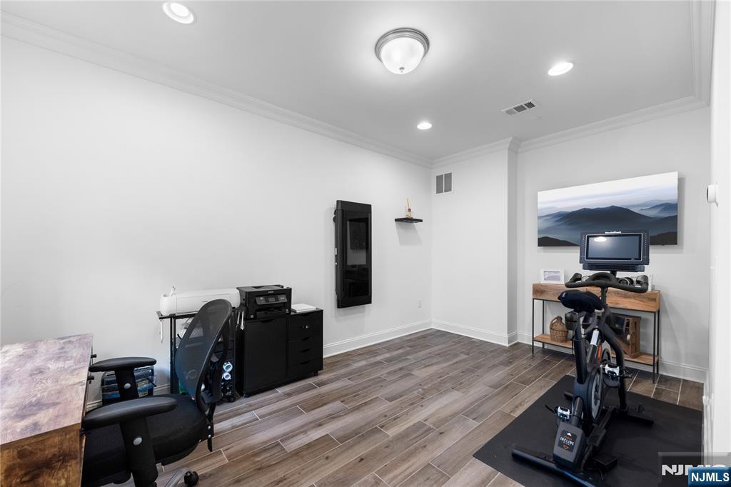 227 Bradley Drive Wood-Ridge, NJ 07075 - Photo 7 of 50