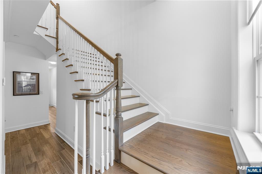 227 Bradley Drive Wood-Ridge, NJ 07075 - Photo 10 of 50