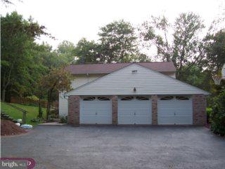 306 Clump Road Green Lane, PA 18054 - Photo 3 of 4