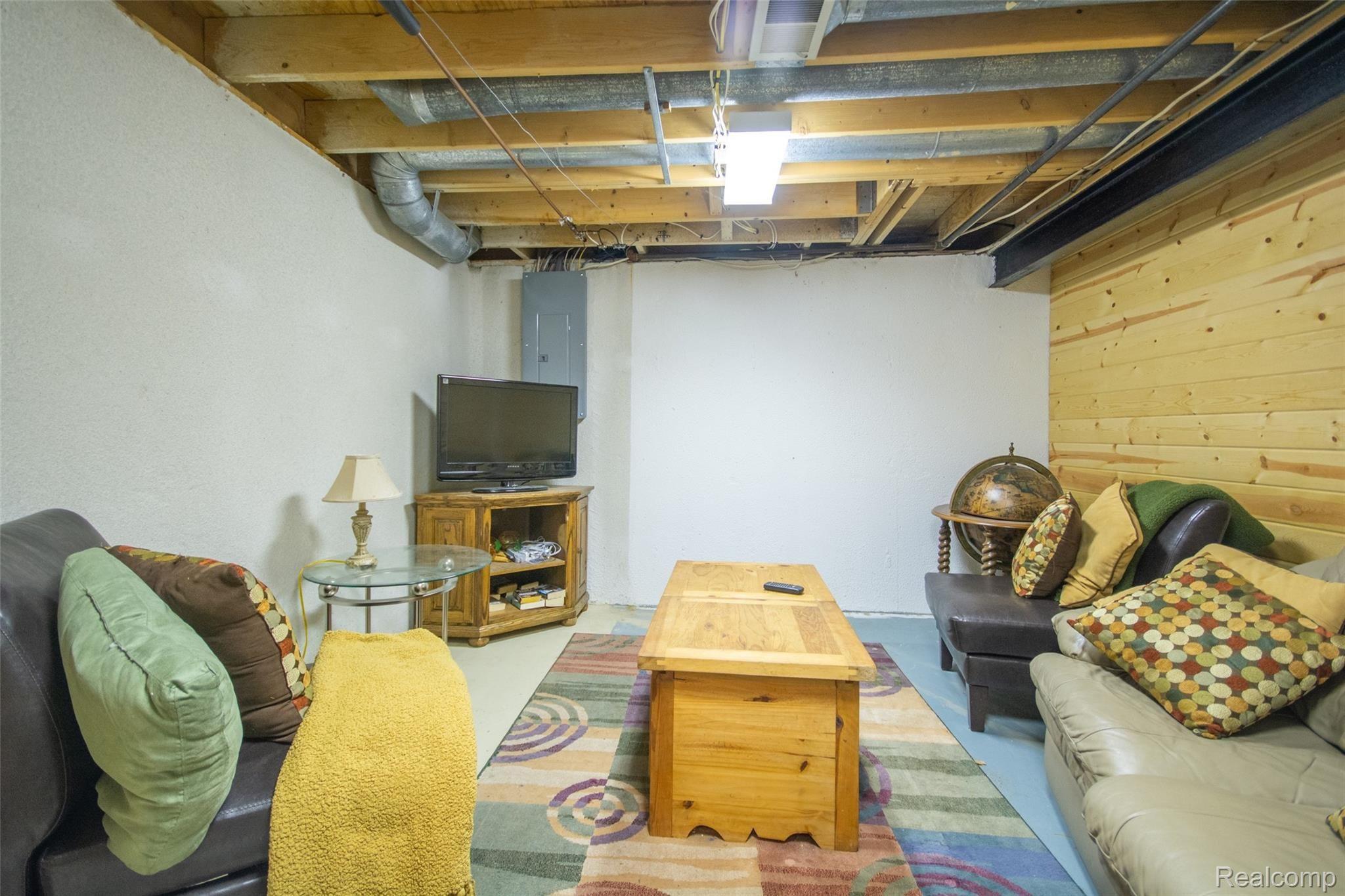 1491 Colony Drive Rochester, MI 48307 - Photo 25 of 32 DSC_7761.jpg