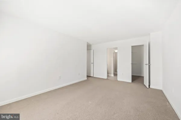 $365,000 | 4500 South Four Mile Run Drive, Unit 413, Arlington, VA 22204