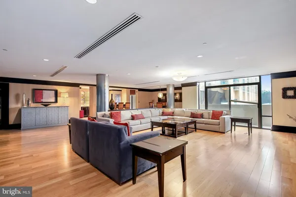 $365,000 | 4500 South Four Mile Run Drive, Unit 413, Arlington, VA 22204