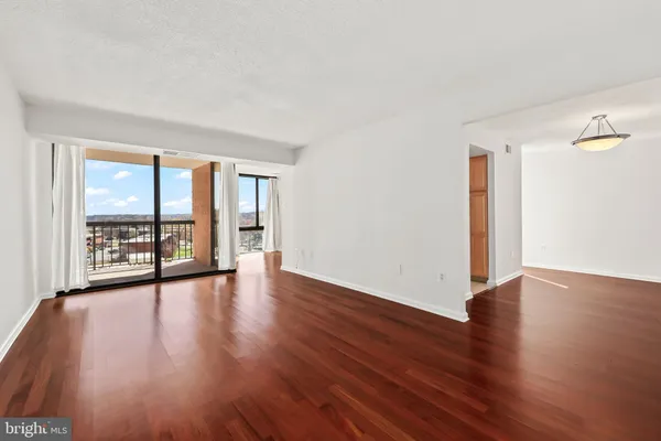 $365,000 | 4500 South Four Mile Run Drive, Unit 413, Arlington, VA 22204