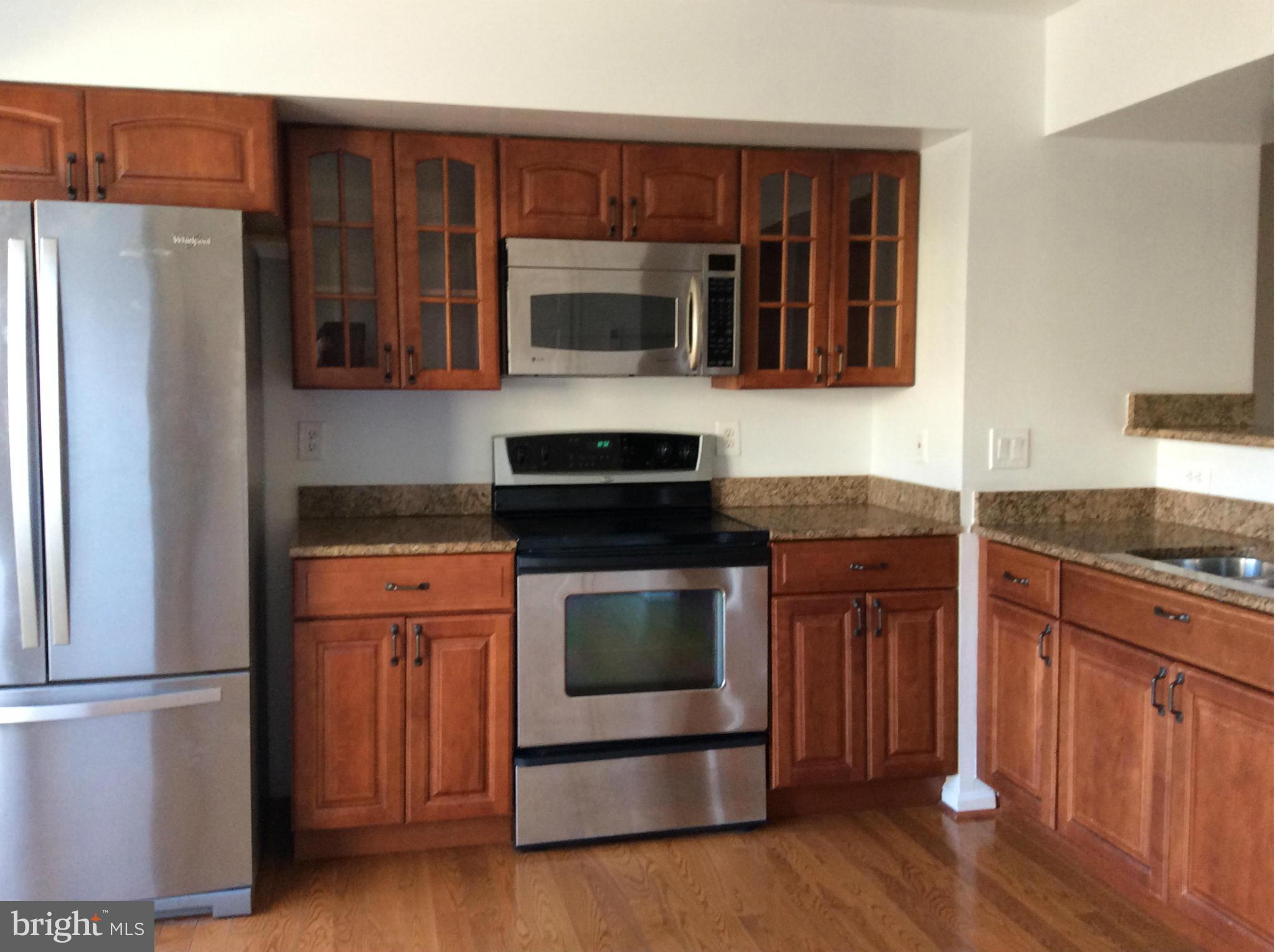 9554 Buttonbush Court, Unit J Manassas, VA 20110 - Photo 3 of 20 Kitchen