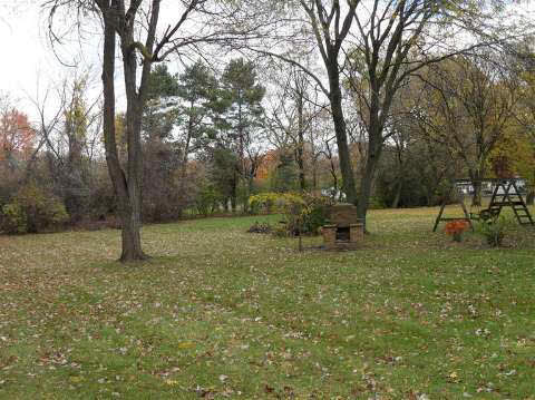 1093 East Hill Road Flint, MI 48507 - Photo 5 of 19 20385902-4.JPG