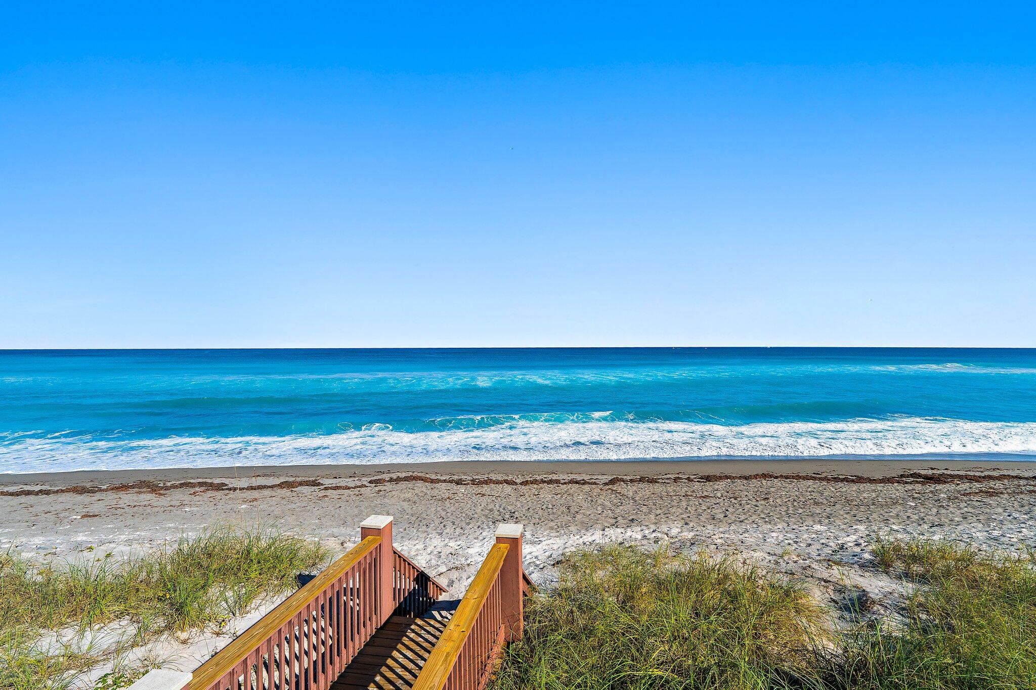 19850 South Beach Road, Unit 3D Jupiter, FL 33469 - Photo 4 of 54 a view of an ocean from a balcony