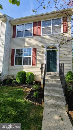 $2,900 | 45512 Lakemont Square, Sterling, VA 20165