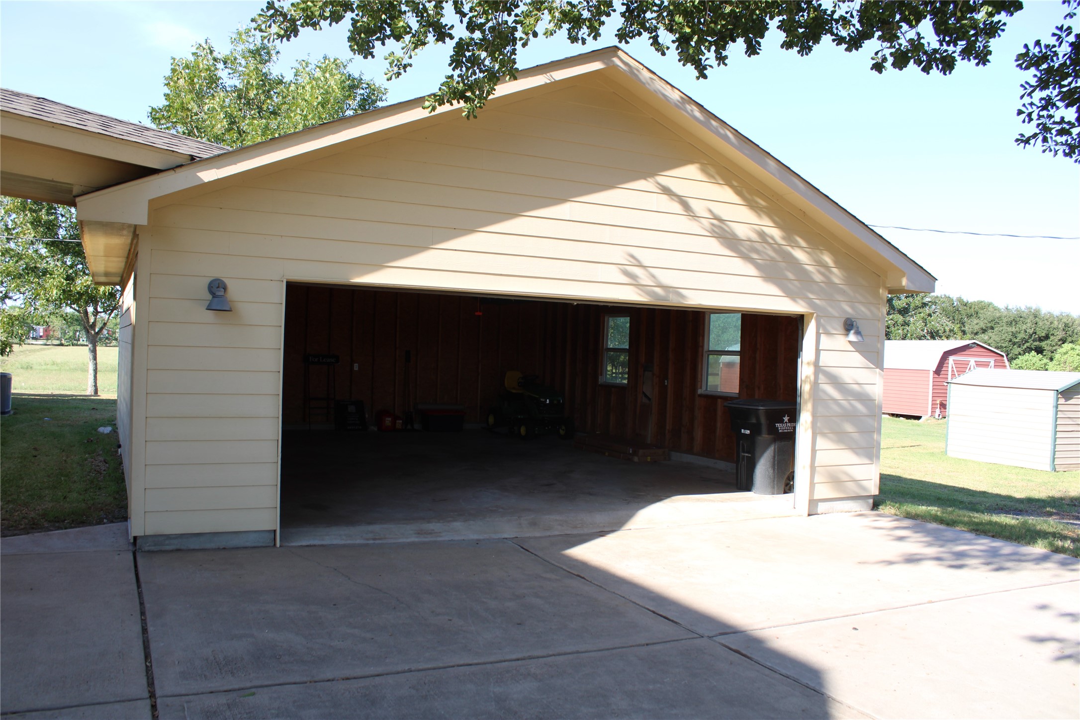 25730 Beckendorff Road Katy, TX 77493 - Photo 4 of 18 Massive Size Detached Garage