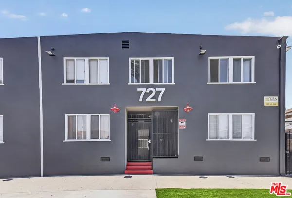 $2,175,000 | 727 Olive Avenue, Long Beach, CA 90813