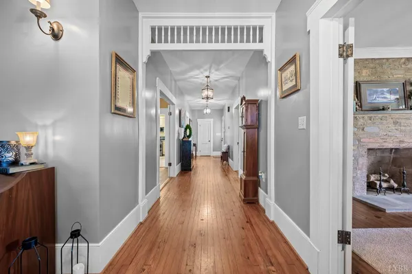 $1,050,000 | 14431 Wyatts Way, Huddleston, VA 24104