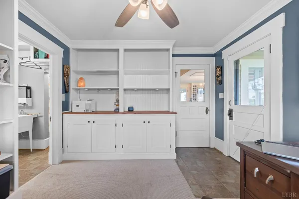 $1,050,000 | 14431 Wyatts Way, Huddleston, VA 24104