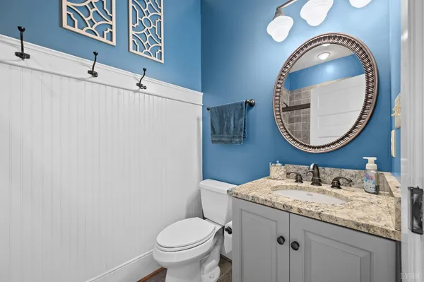 $1,050,000 | 14431 Wyatts Way, Huddleston, VA 24104