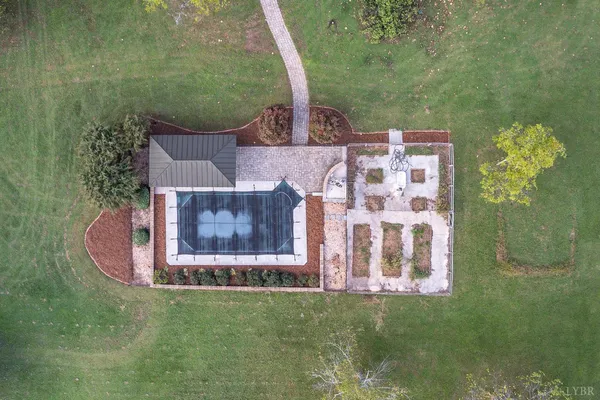 $1,050,000 | 14431 Wyatts Way, Huddleston, VA 24104
