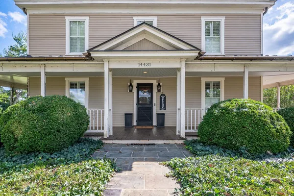 $1,050,000 | 14431 Wyatts Way, Huddleston, VA 24104