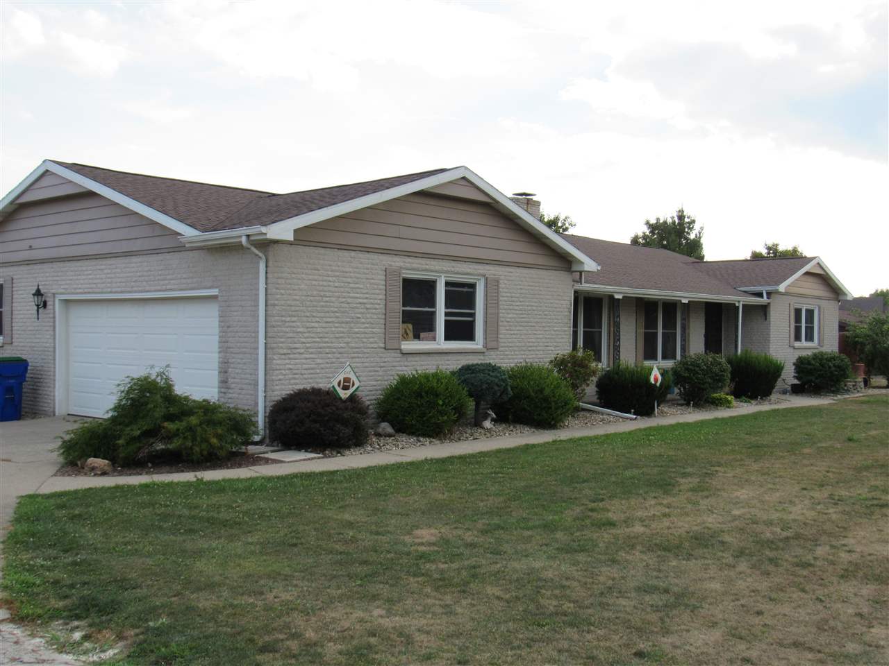 304 Meadowmere Drive Butler, IN 46721 - Photo 28 of 30