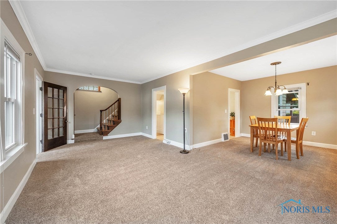 5833 Chippewa Road Toledo, OH 43613 - Photo 8 of 36 Gallery Image 8