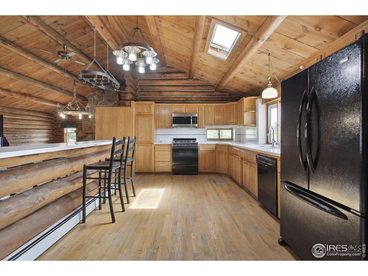 2657 Parrish Road Berthoud, CO 80513 - Photo 9 of 40 Kitchen