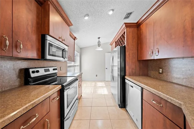 $369,900 | 8332 Southern Forest Drive, Orlando, FL 32829