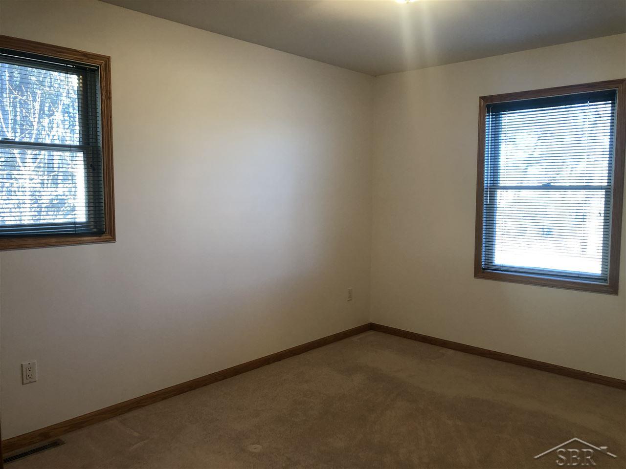 6255 Pinkerton Road Vassar, MI 48768 - Photo 7 of 25 50035352-6.JPG