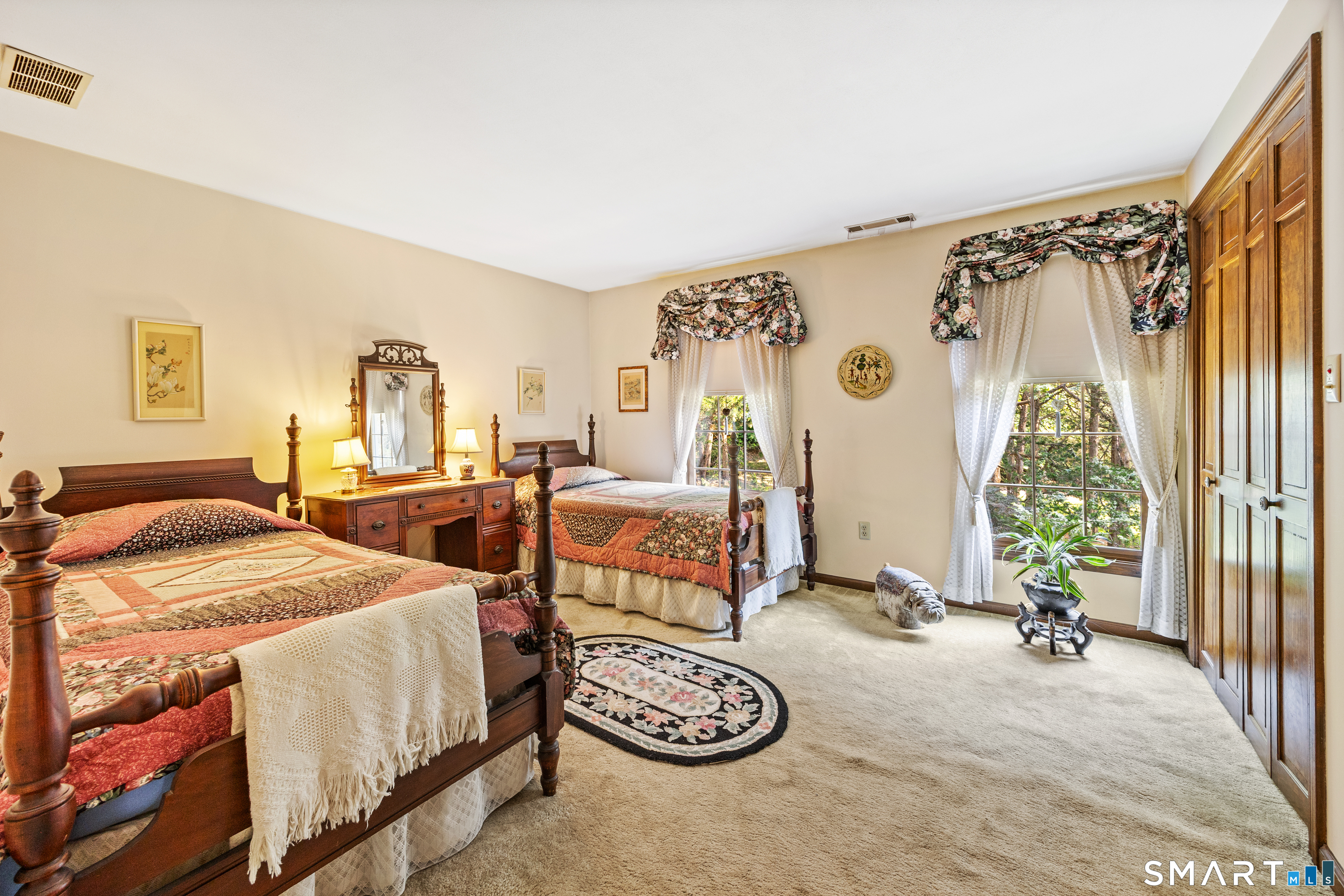 791 Wallingford Road Cheshire, CT 06410 - Photo 24 of 40