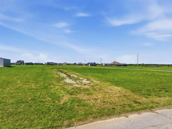 $115,000 | 23089 East Prairie Way, Iowa, LA 70647