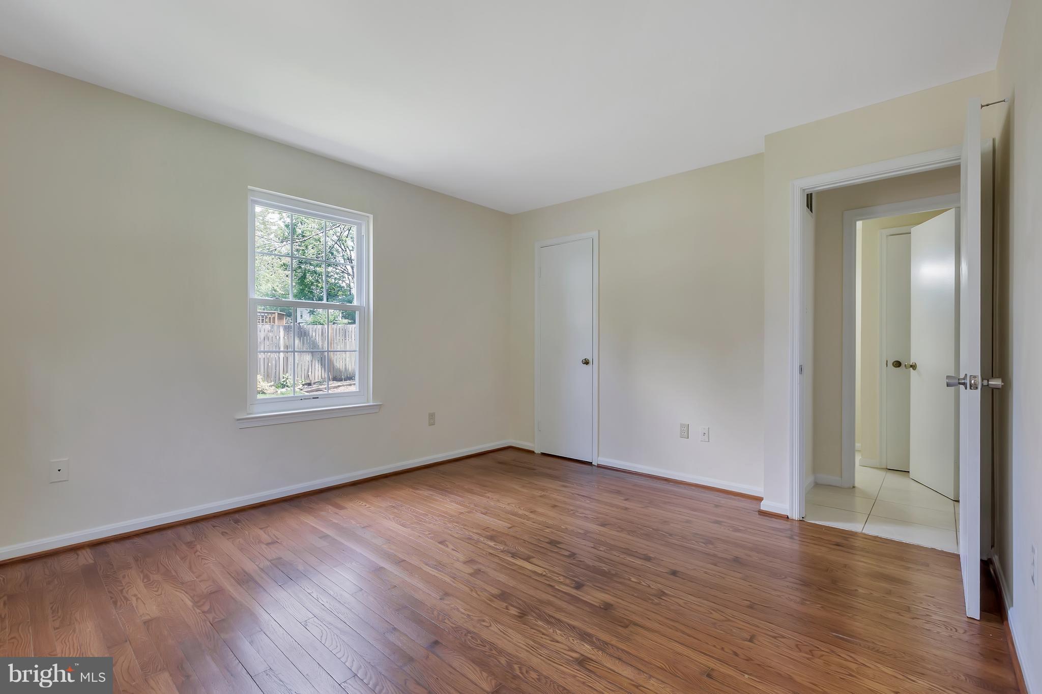4527 Samuels Pine Road Chantilly, VA 20151 - Photo 11 of 27 Main level Master Bedroom