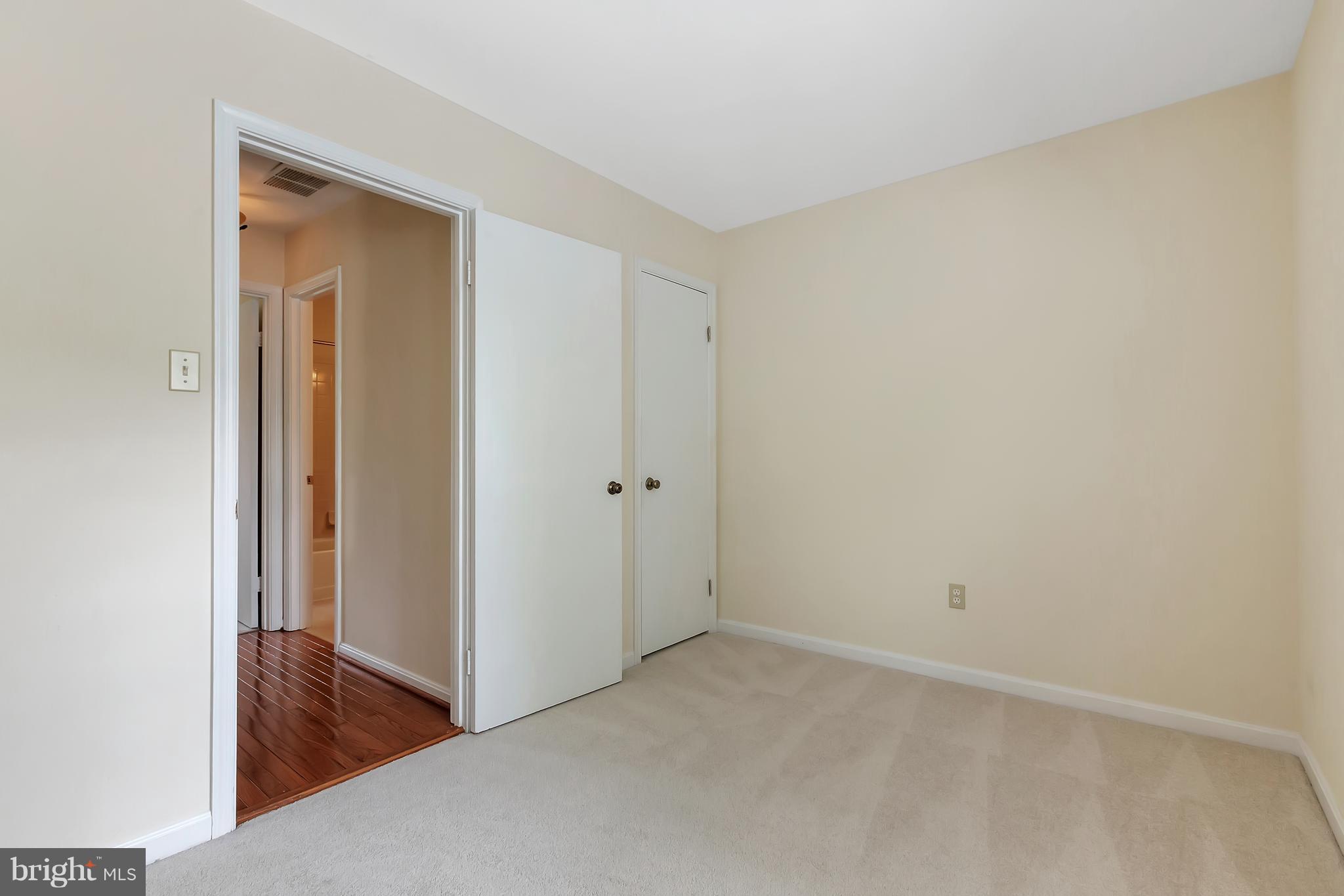 4527 Samuels Pine Road Chantilly, VA 20151 - Photo 18 of 27 Bedroom 4
