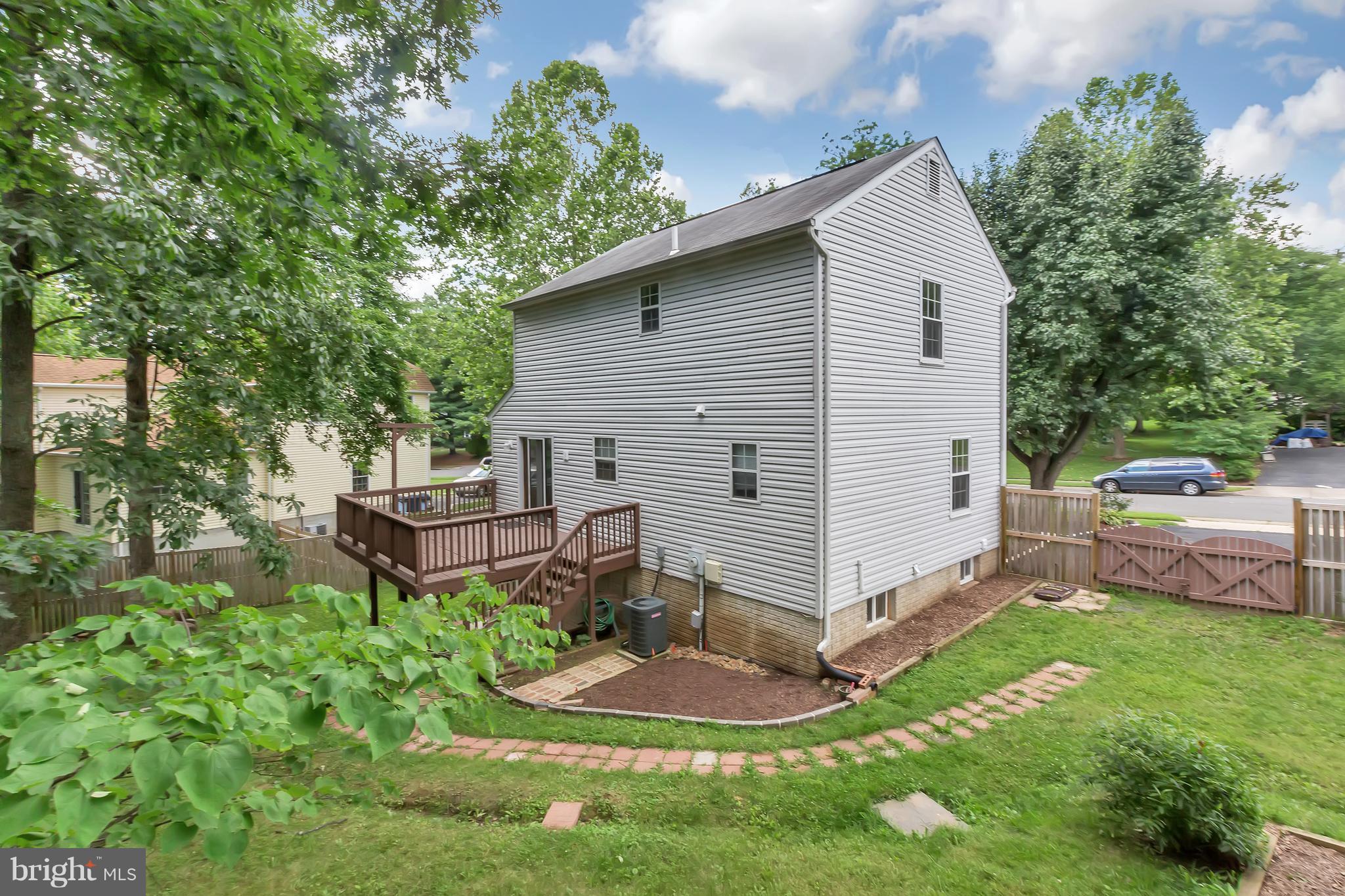 4527 Samuels Pine Road Chantilly, VA 20151 - Photo 27 of 27 Exterior (Rear)