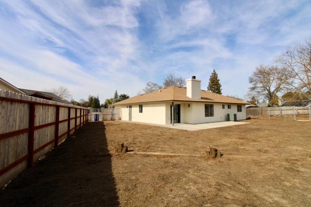 1438 West Kramer Ridge Road Reedley, CA 93654 - Photo 16 of 17 Gallery Image 16