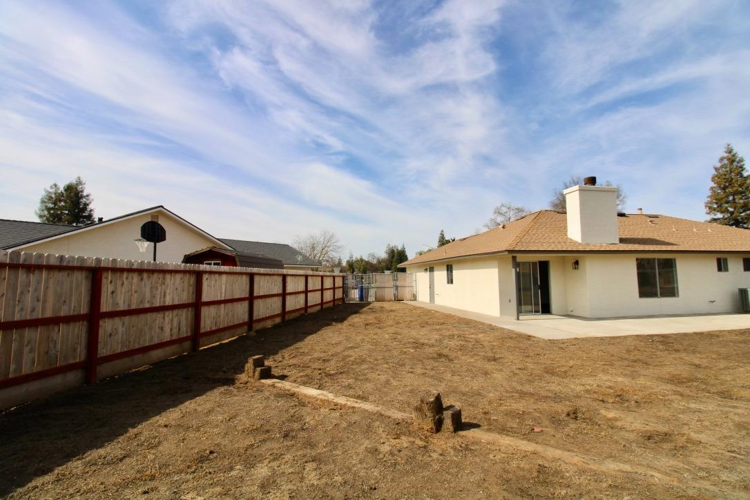 1438 West Kramer Ridge Road Reedley, CA 93654 - Photo 17 of 17 Gallery Image 17