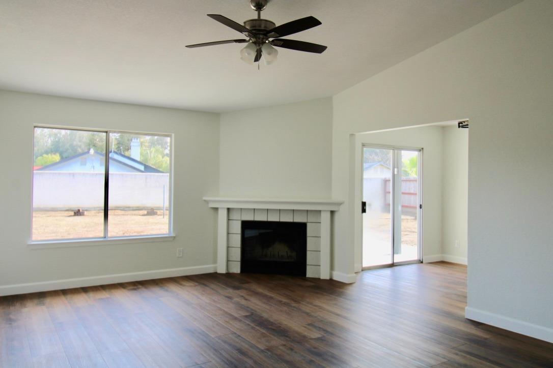 1438 West Kramer Ridge Road Reedley, CA 93654 - Photo 4 of 17 Gallery Image 4