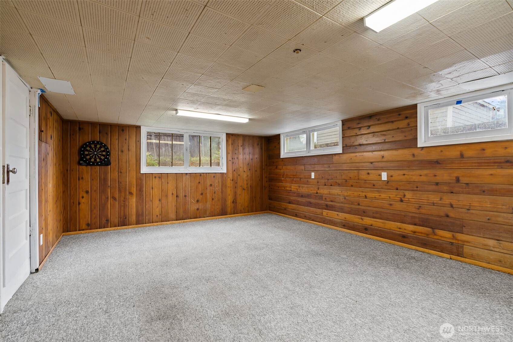 2214 Summitview Avenue Yakima, WA 98902 - Photo 27 of 30 a view of an empty room with a window