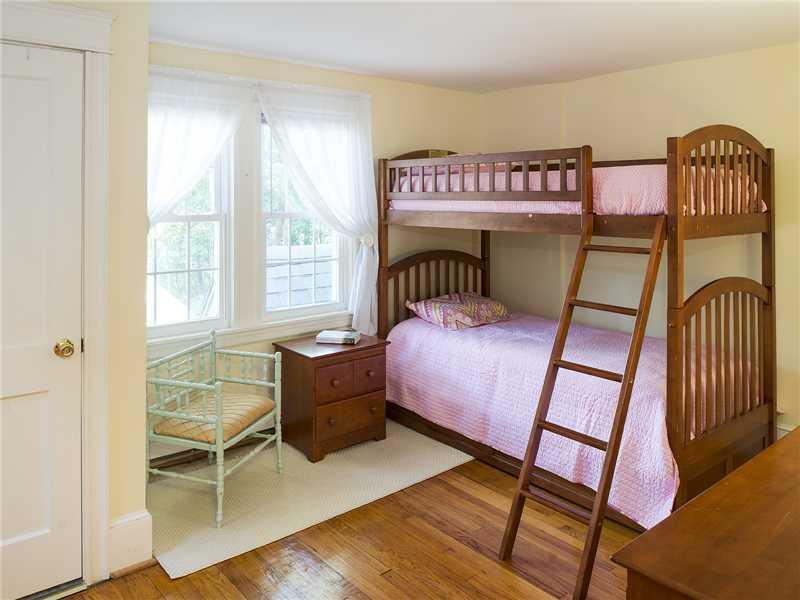 24 Wood Road Cape Elizabeth, ME 04107 - Photo 21 of 27 Bedroom.