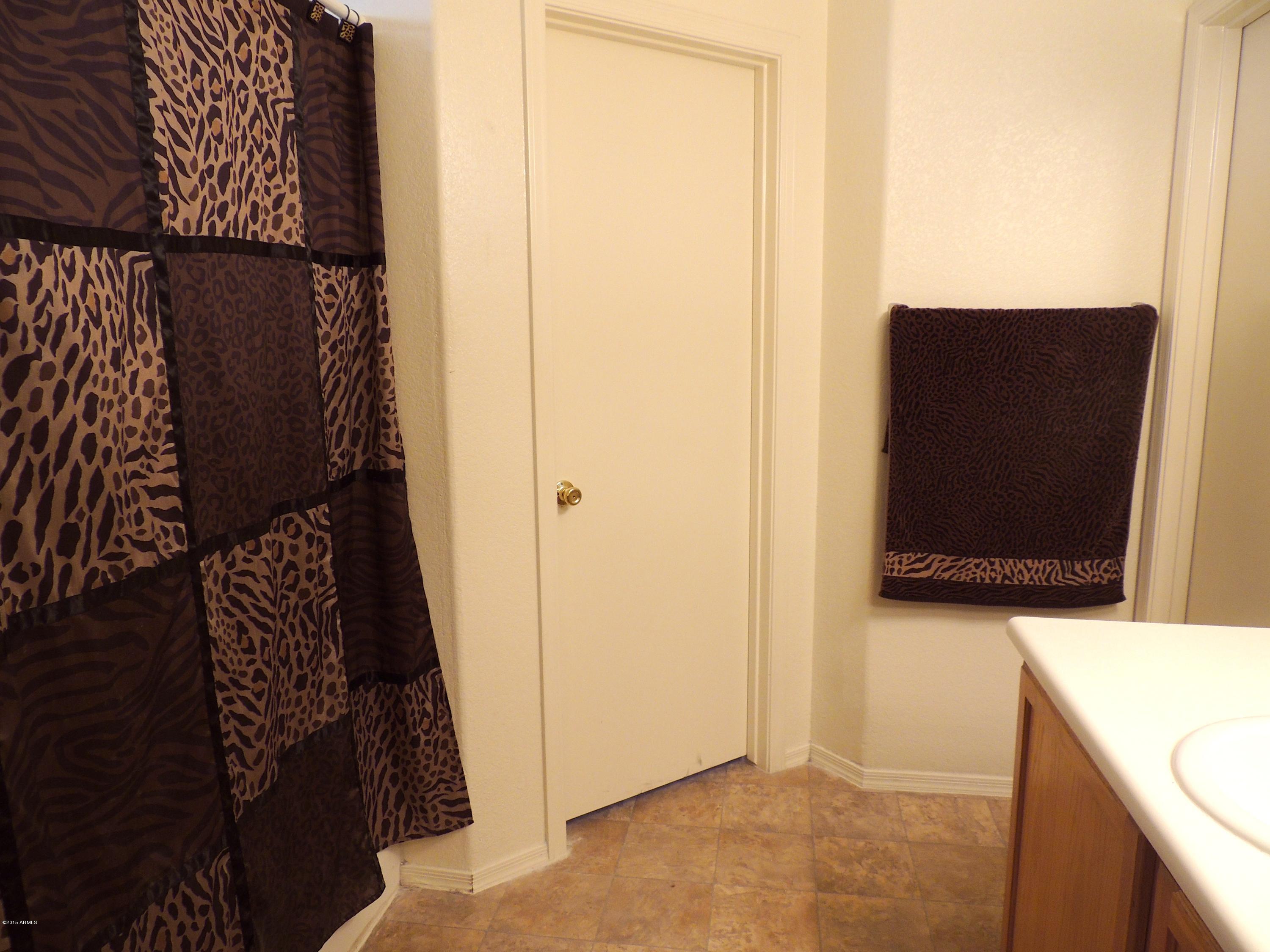 1408 East Bloch Road Phoenix, AZ 85040 - Photo 8 of 11