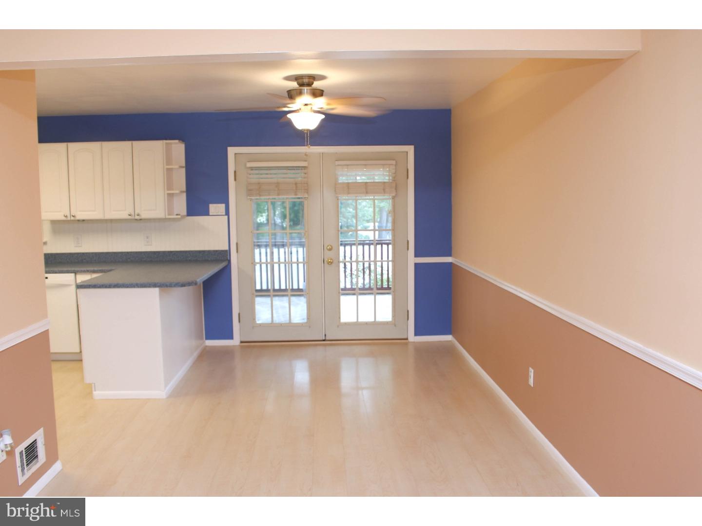 403 Pomona Road Cinnaminson, NJ 08077 - Photo 4 of 25 Gallery Image 4