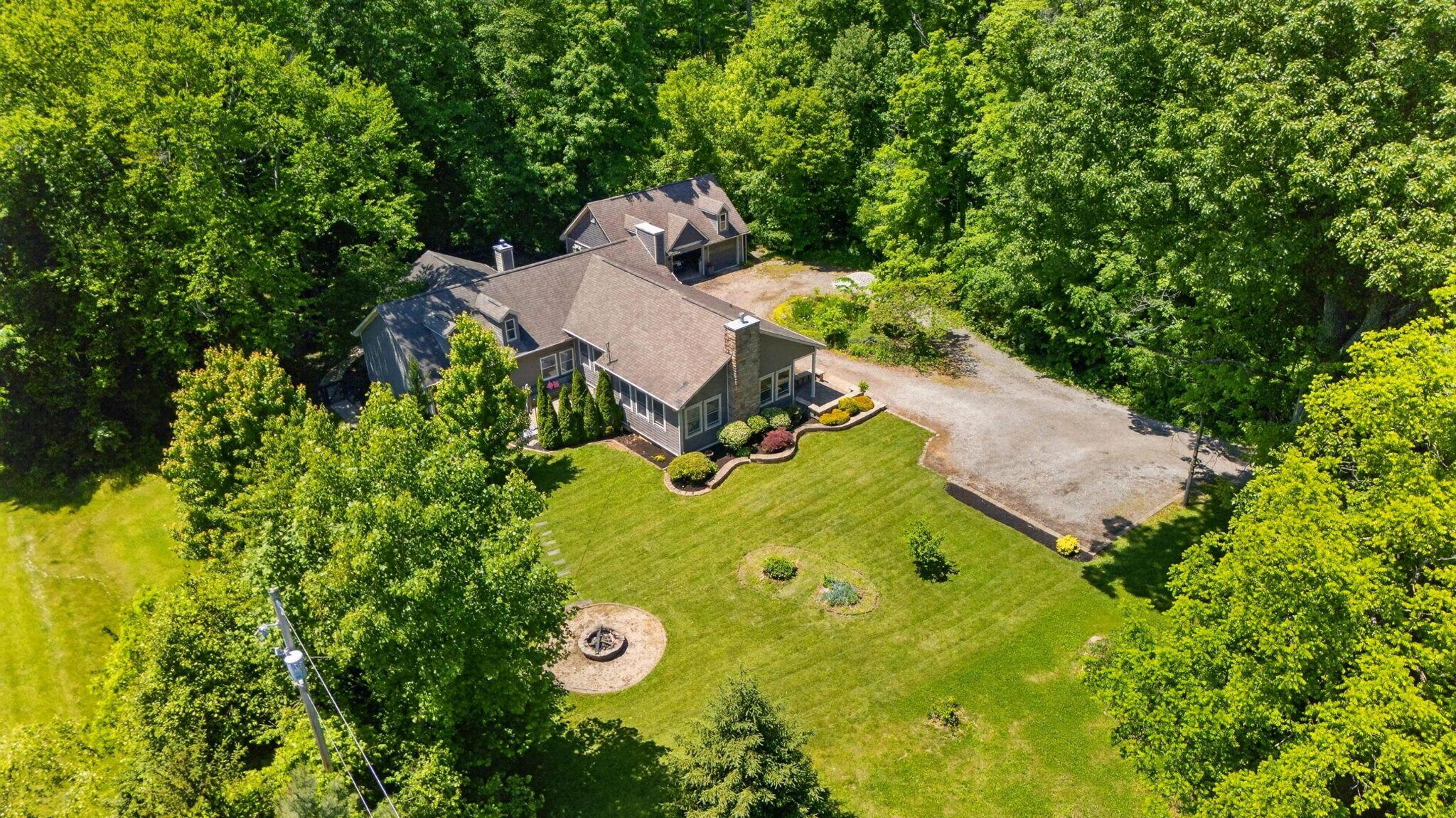3951 Clotts Road Columbus, OH 43230 - Photo 2 of 37 2 - Aerial