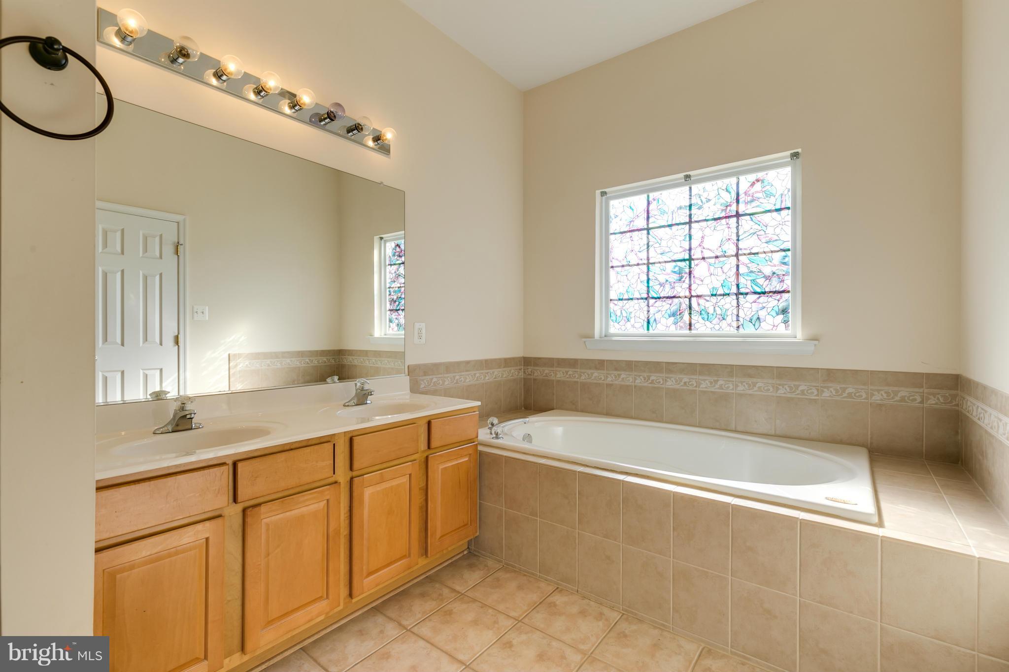 405 Yorkshire Ridge Court Purcellville, VA 20132 - Photo 17 of 28 Bedroom (Master)