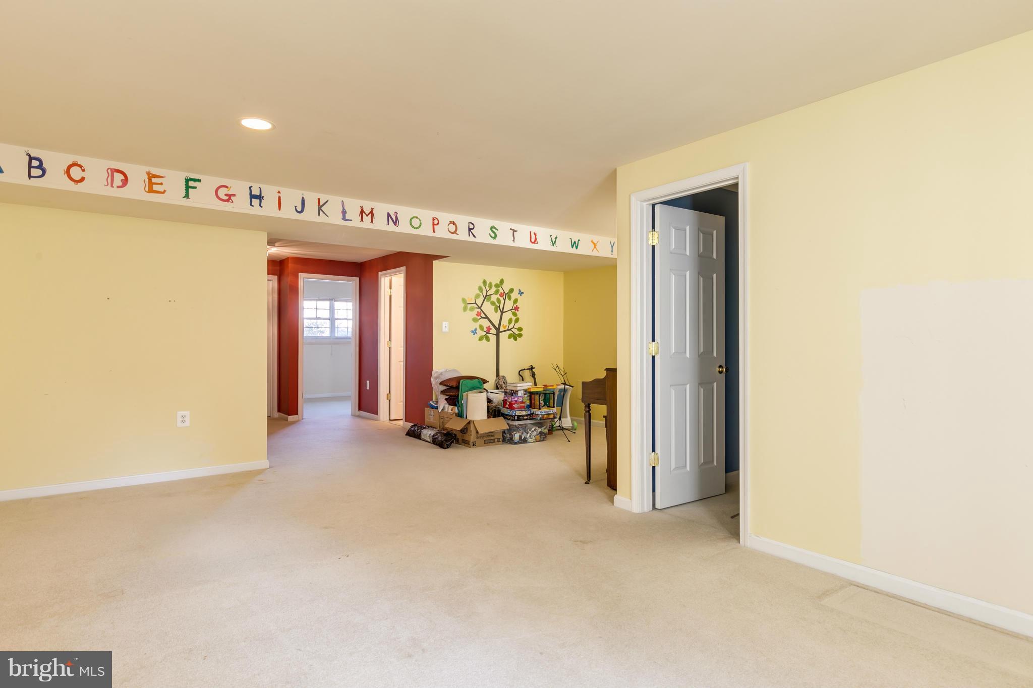 405 Yorkshire Ridge Court Purcellville, VA 20132 - Photo 25 of 28 Interior (General)