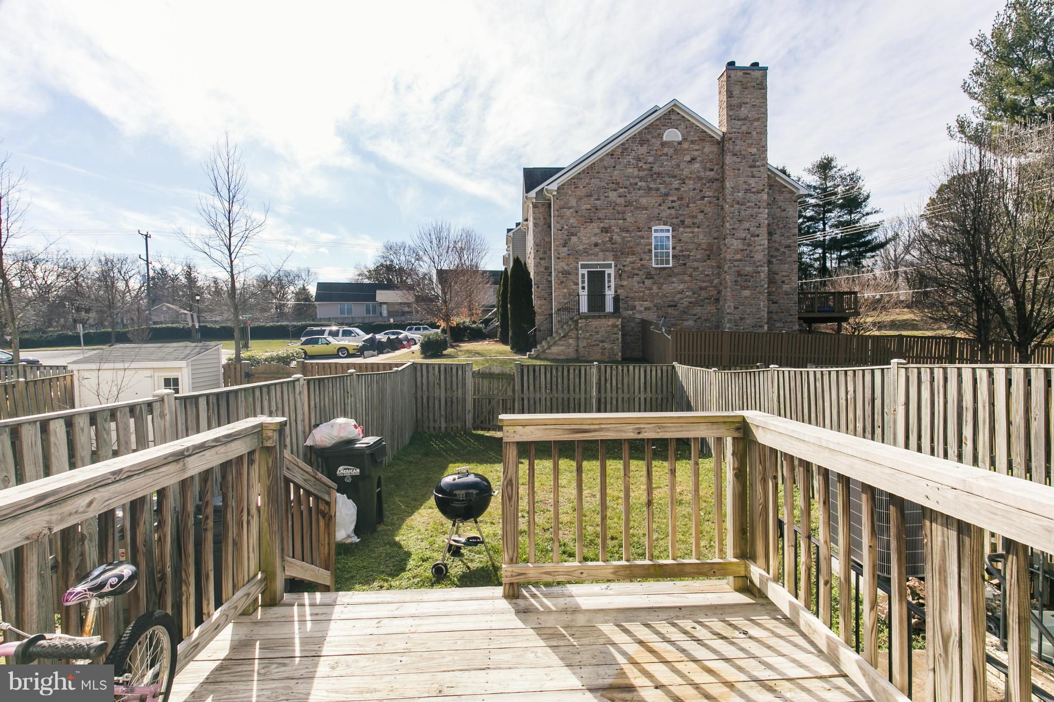 405 Yorkshire Ridge Court Purcellville, VA 20132 - Photo 27 of 28 Exterior (Rear)