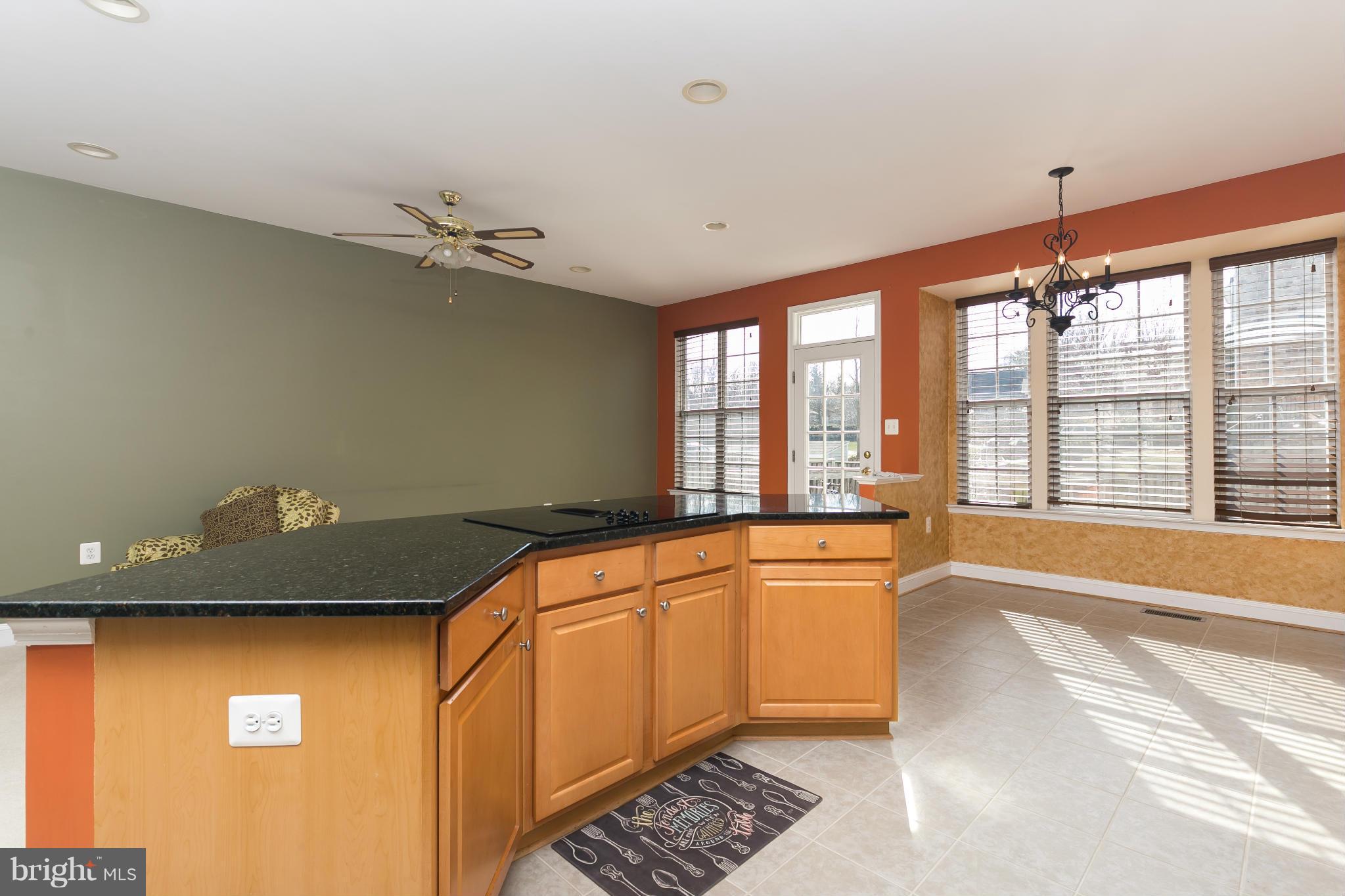 405 Yorkshire Ridge Court Purcellville, VA 20132 - Photo 7 of 28 Kitchen