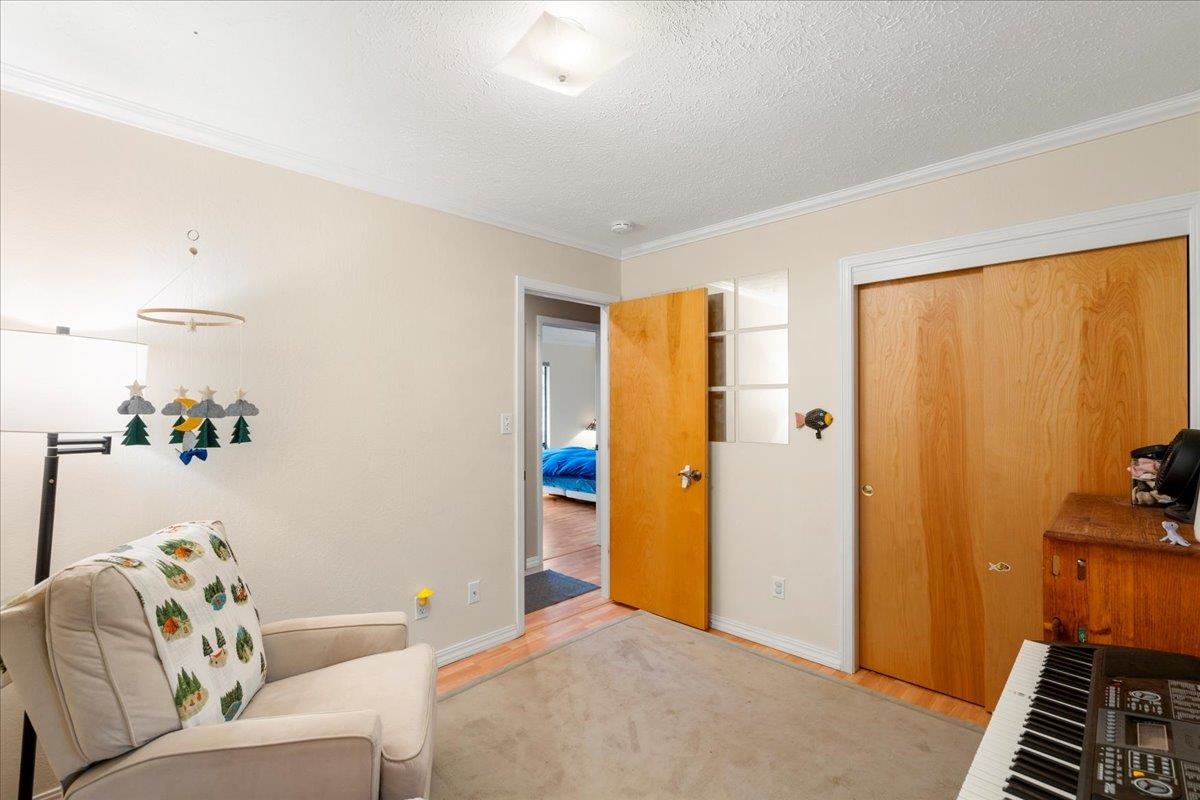 119 Ka Drive Kula, HI 96790 - Photo 28 of 45 a living room with furniture and a window