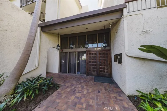 $3,800 | 8601 Falmouth Avenue, Unit 412, Playa del Rey, CA 90293
