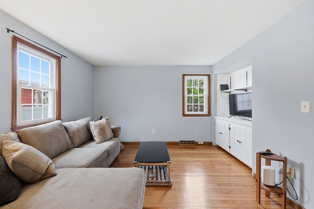 123 Peekskill Avenue Springfield, MA 01129 - Photo 17 of 38