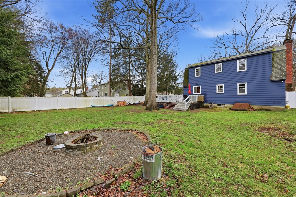 123 Peekskill Avenue Springfield, MA 01129 - Photo 34 of 38