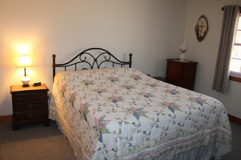 102 Country Road, Unit 102 Greenfield, MA 01301 - Photo 18 of 26 Gallery Image 18