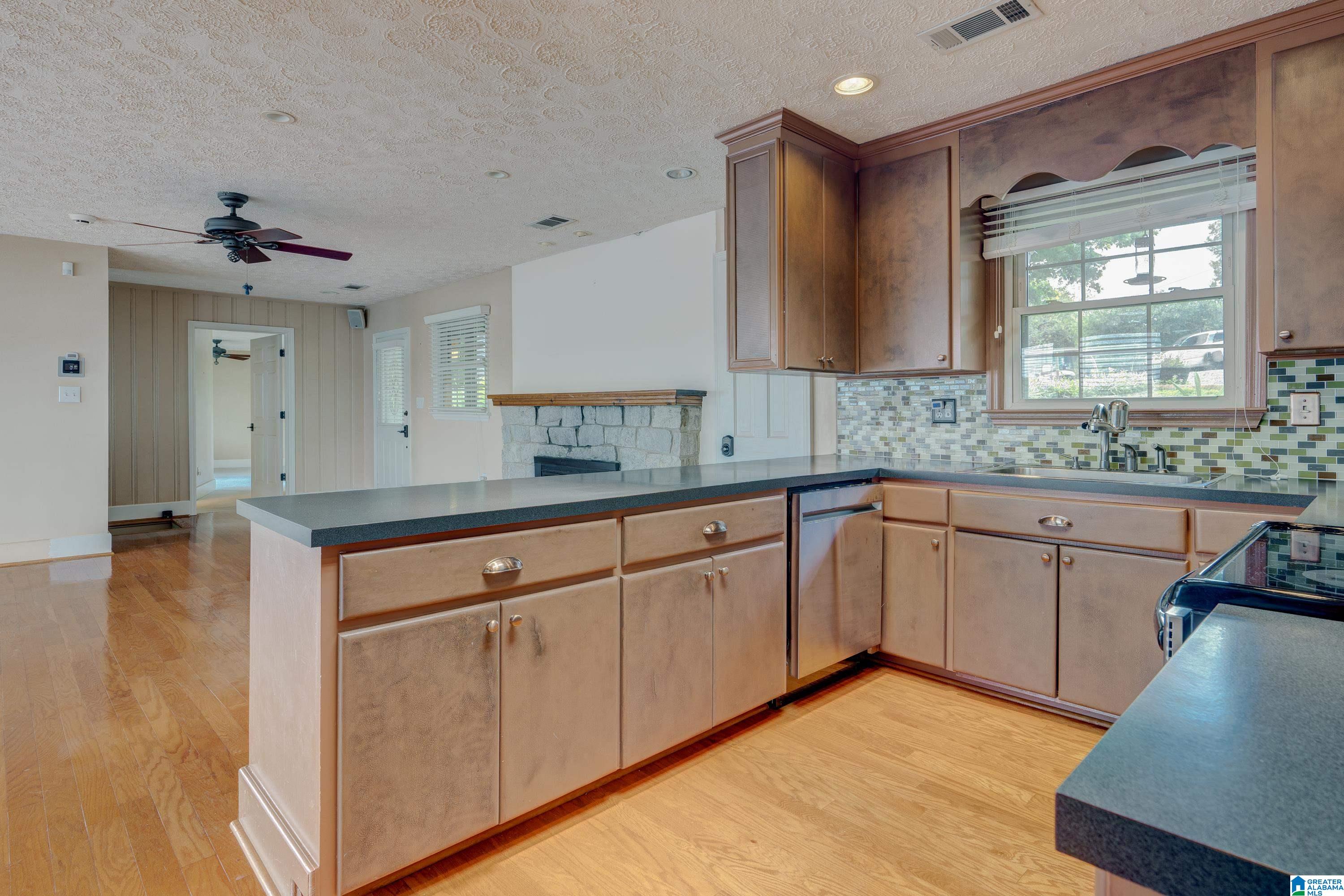 1384 Blackberry Road Deatsville, AL 36022 - Photo 6 of 50