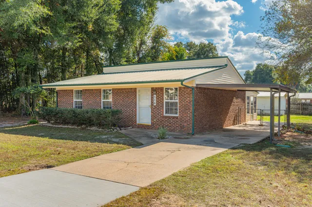 $235,700 | 516 Stillwell Boulevard, Crestview, FL 32539