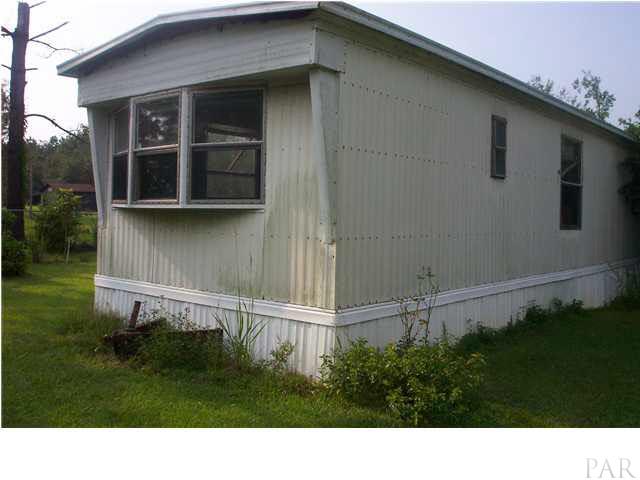 4030 Wyndham Road Century, FL 32535 - Photo 6 of 7