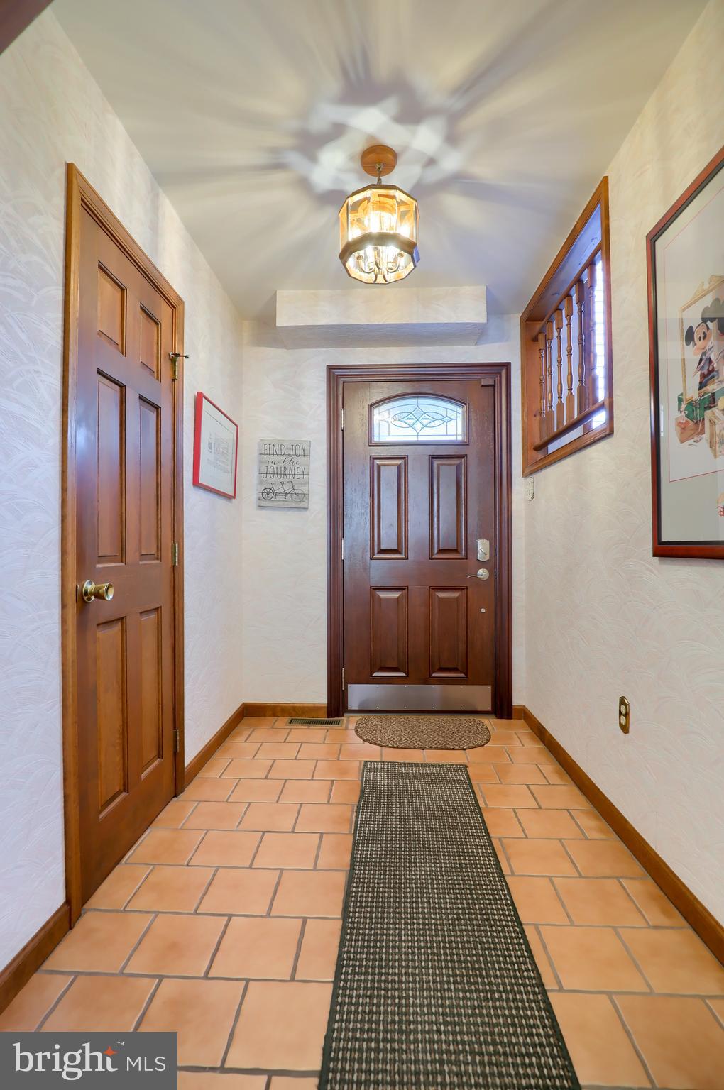 17 Harry Avenue Reading, PA 19607 - Photo 21 of 53 Entryway