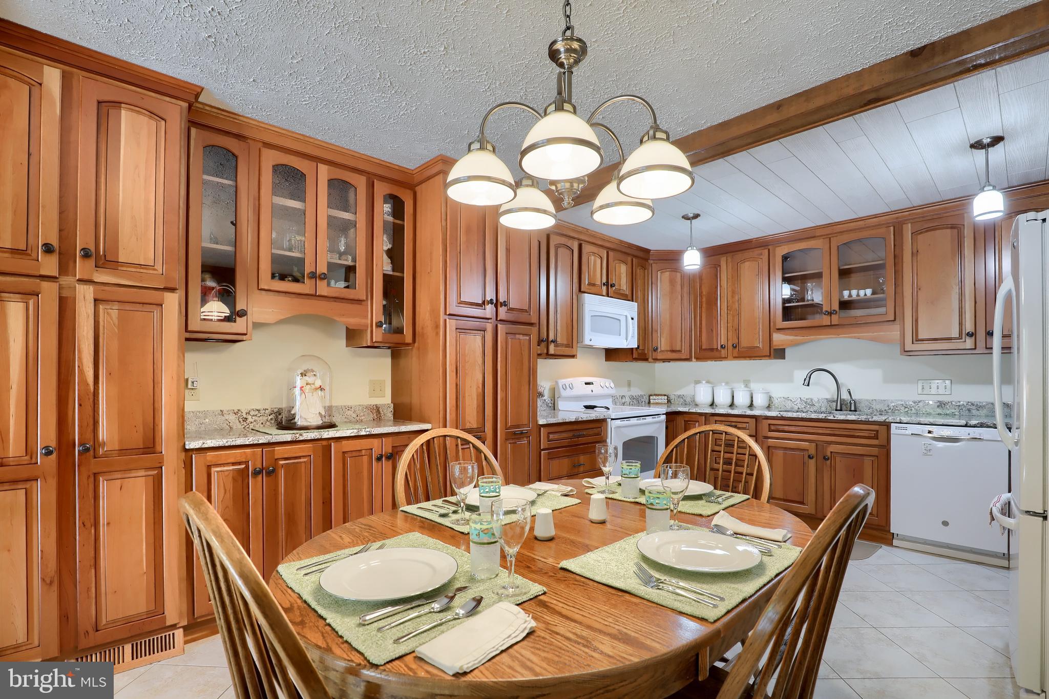 17 Harry Avenue Reading, PA 19607 - Photo 27 of 53 Eat In Kitchen